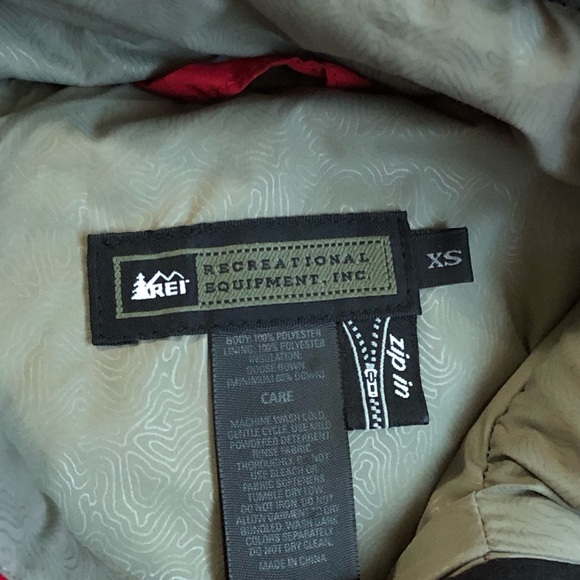 REI Puffer Jacket Women’s XS Red Packable - Picture 4 of 12